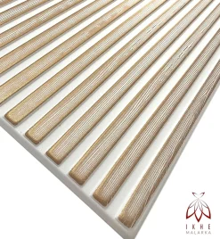 Ikhemalarka Panneau Mural Décoratif<6 m2 12 pièces Panneaux muraux de plafond en polystyrène Effet Lattes Décor Imitation Lamelle Revêtement léger Slats White Gold