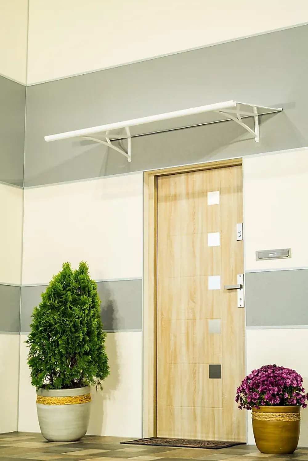 Arctom Auvent Karmel 120x83,5 couleur blanc RAL9016, plaque incolore- Auvent Et Marquise