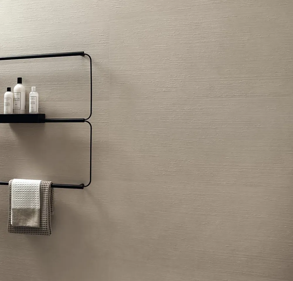 Ro'Ma Carrelage Carrelage Mural Effet Béton<Carrelage effet Béton 3D Blanc Minéral Brossé 120x50x0,85 cm Mat Benzaro - Mur intérieur (vendu par carton de 1,8 m²) - RO'MA CARR