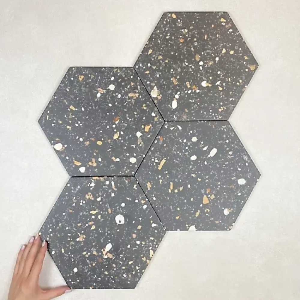 Les Carreaux De Jean Carrelage Effet Terrazzo Hexagonal AROUSA 25,8x29 Noir - Les Carreaux de Jean- Carrelage Sol Pour Cuisine|Carrelage Sol Effet Terrazzo