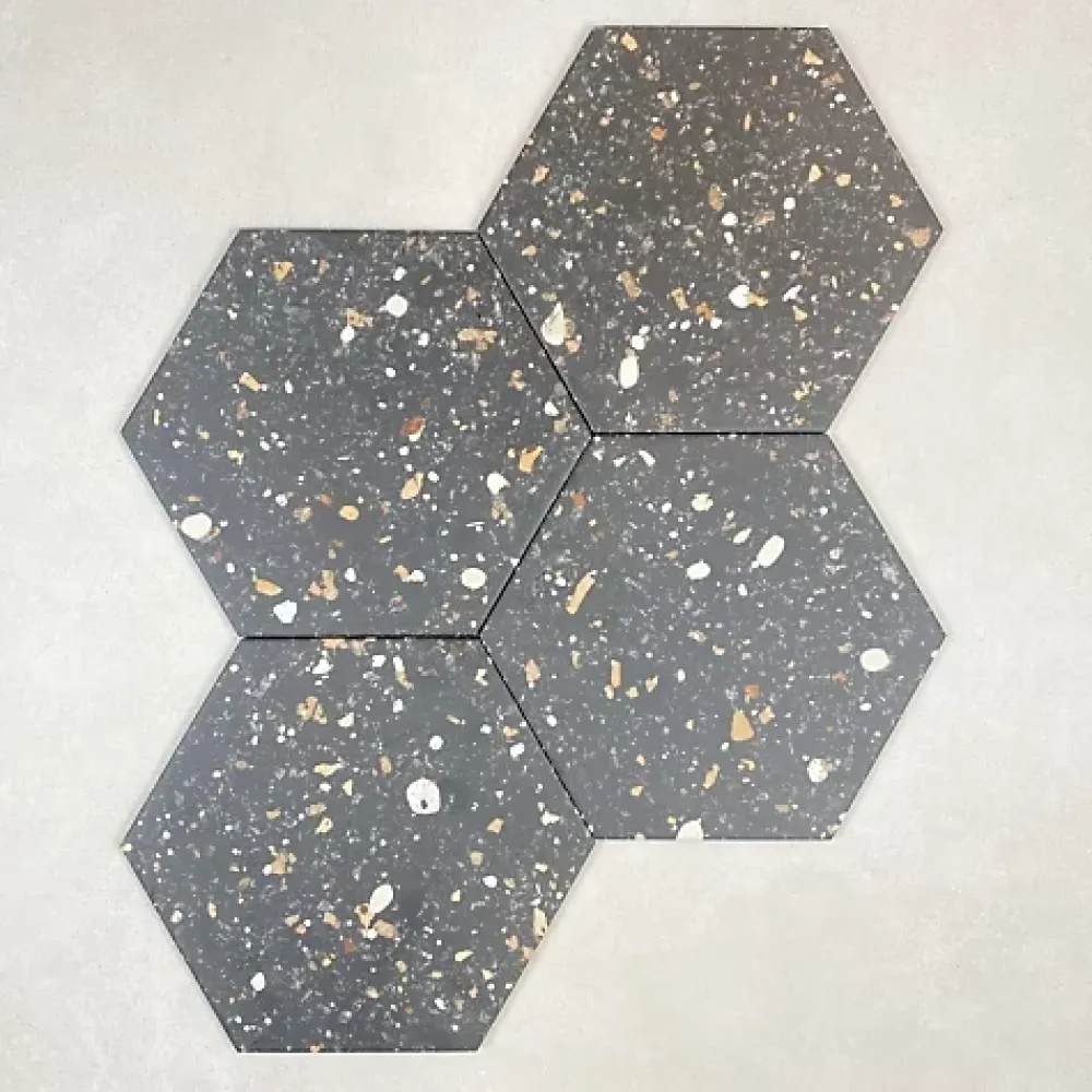 Les Carreaux De Jean Carrelage Effet Terrazzo Hexagonal AROUSA 25,8x29 Noir - Les Carreaux de Jean- Carrelage Sol Pour Cuisine|Carrelage Sol Effet Terrazzo