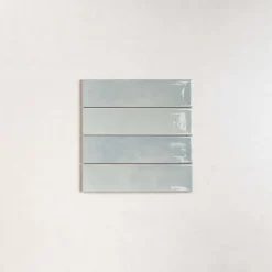 Les Carreaux De Jean Faïence Pour Salle De Bains<Carrelage Effet Zellige Bleu Clair NARA Glass Gloss 7,5x30cm - Les Carreaux de Jean