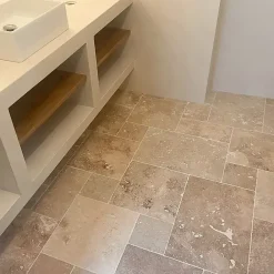 Ligerio Carrelage en travertin deuxième choix - Opus : 4 formats, 1,2 cm - Vendu en lot de 0.74 m²- Travertin