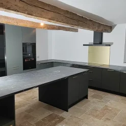Ligerio Carrelage en travertin deuxième choix - Opus : 4 formats, 1,2 cm - Vendu en lot de 0.74 m²- Travertin
