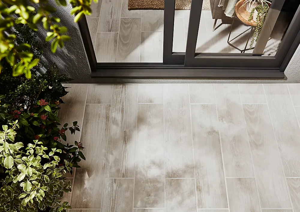 GoodHome Carrelage extérieur Pinewood blanc 20 x 80 cm- Carrelage Extérieur Et Terrasse