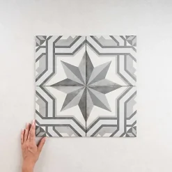 Gioia Materia Carrelage Imitation Carreaux de Ciment ART NOUVEAU DECOR 20x20 Cinema Grey - Les Carreaux de Jean- Carrelage Sol Effet Carreaux De Ciment