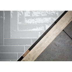 Aelle Carrelage Carrelage mur effet zellige gris claire 6,5x26,6 cm CROMIA26 GRIGIO 1- Carrelage Mural Uni
