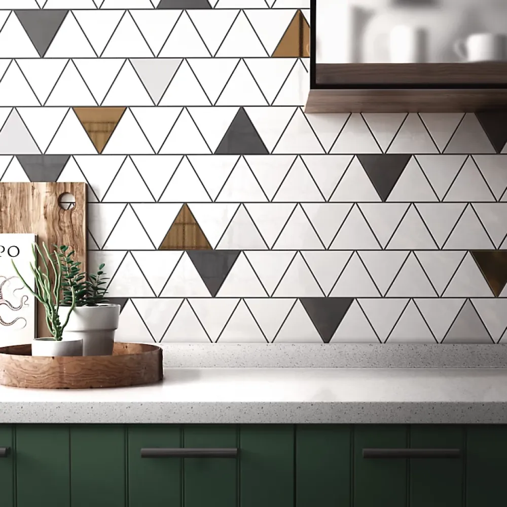 Aelle Carrelage Carrelage Mural Pour Pièce À Vivre|Carrelage Mural Pour Cuisine<Carrelage mur triangulaire uni blanc mate 10,8x12,4 cm SCALE TRIANGOLO WHITE MATT
