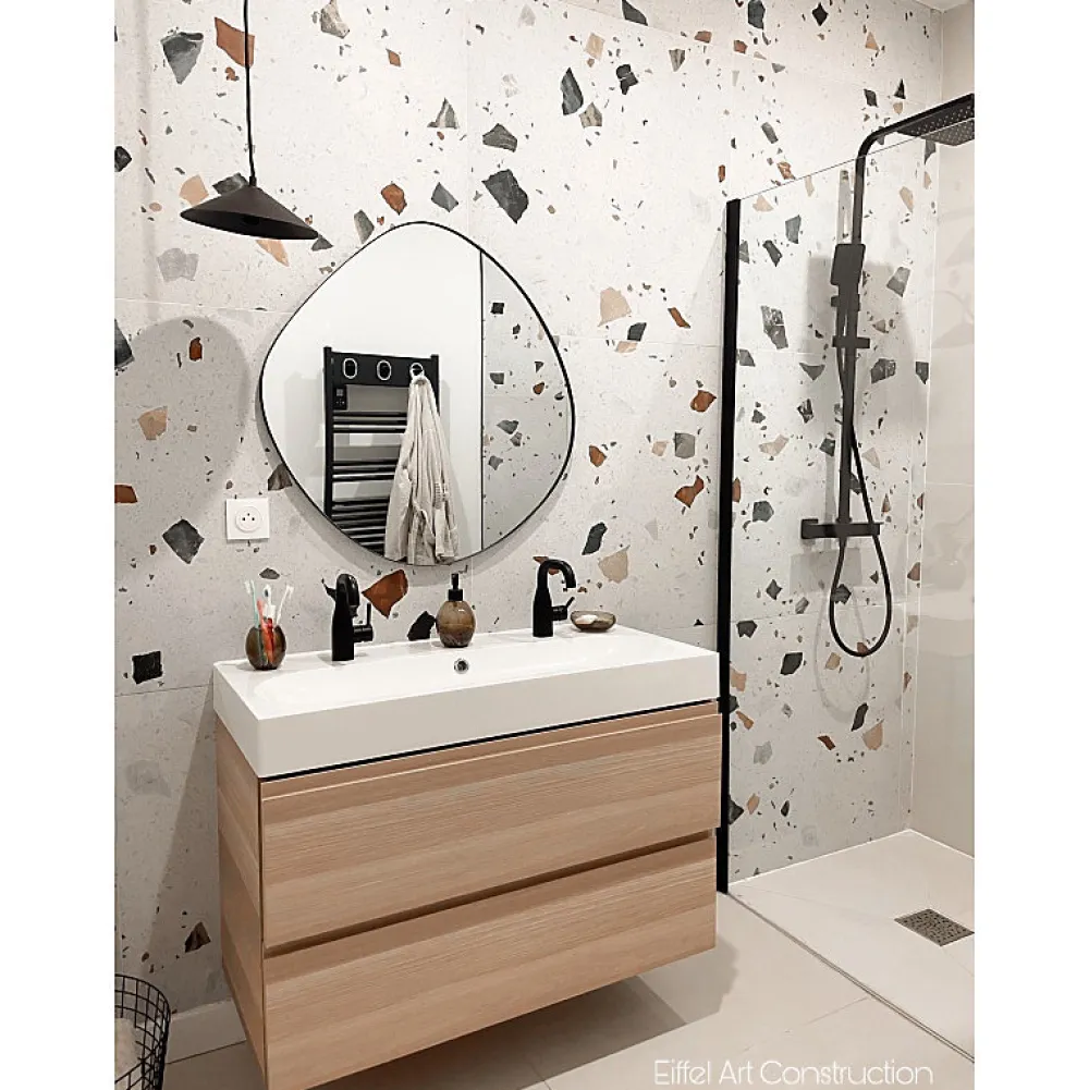 Eiffel art construction Carrelage Sol Effet Terrazzo<Carrelage sol / mur effet terrazzzo coloré 80x80 cm STRACCIATELLA NACAR (vendu par boite 1.28m2)