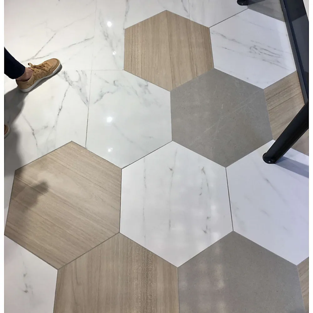 Aelle Carrelage Carrelage Sol Pour Pièce À Vivre|Carrelage Sol Effet Marbre<Carrelage sol / mur hexagonal effet marbre blanc grand format NIKOI HEXAGONO VERBIER