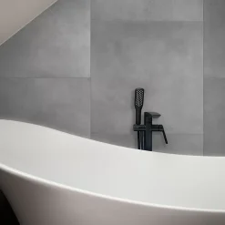 GoodHome Carrelage sol et mur intérieur gris mat effet béton L.61,6 x l.61,6 cm x ép.8,5 mm, Konkrete- Carrelage Mural Effet Béton|Carrelage Mural Pour Douche