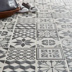 GoodHome Carrelage Mural Pour Douche|Carrelage Mural Pour Wc<Carrelage sol et mur intérieur effet carreau de ciment tons gris L.20 x l.20 cm x ép.8,2 mm, Konkrete