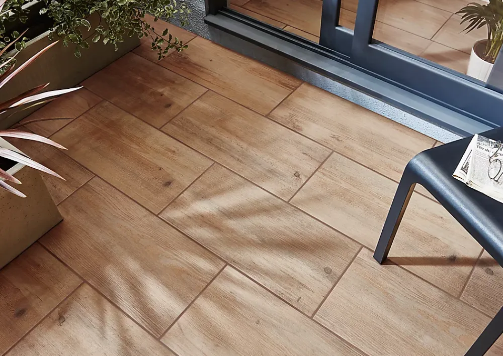 Carrelage sol extérieur effet bois marron clair L.60 x l.30 cm x ép.8,7 mm, Norwegio- Carrelage Extérieur Et Terrasse