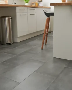 GoodHome Carrelage Mural Effet Béton|Carrelage Sol Effet Béton<Carrelage sol gris foncé effet béton L.60 x l.30 cm x ép.10 mm, Smooth