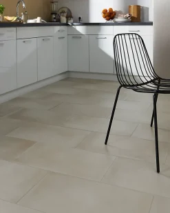 GoodHome Carrelage sol intérieur beige effet béton L.60 x L.30 cm x ép.10 mm, Smooth- Carrelage Mural Effet Béton|Carrelage Sol Effet Béton