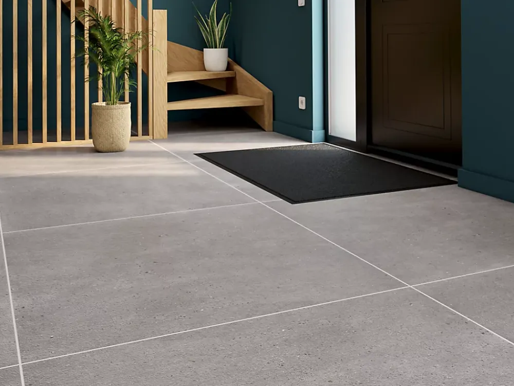 Carrelage sol intérieur effet béton gris taupe L.100 x l.100 cm x ép.10 mm, Casa Manhattan- Carrelage Mural Effet Béton|Carrelage Sol Effet Béton