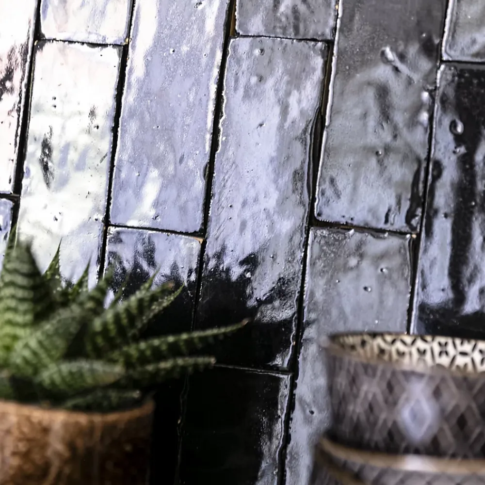 Ro'Ma Nature Carrelage Zellige Marocain Noir Intense 5x15 cm (vendu par 1 m²) -- Faïence Pour Cuisine