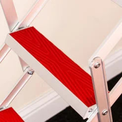 BPS Access Solutions Échelle de grenier accordéon aluminium 3.05m, Design compact, Marches antidérapantes, Charge max. 150 kg, BPS Depot- Escalier Escamotable