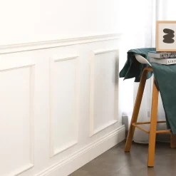 Woodbord Moulure<Cimaise Bois de Pin Merkusii - Enduite Gesso Blanc - 18x62x2200mm - Moulure - Lame de Soubassement