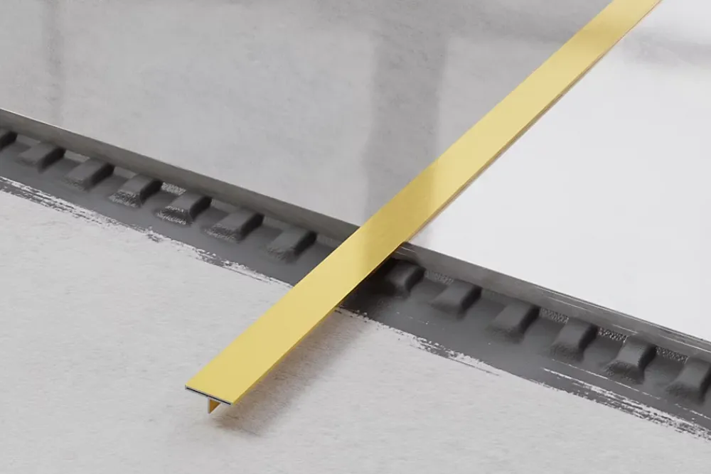 Ilcom Couvre-joint profilé décoratif Ts en inox rectifié Or satiné - 15mm x 2700mm x 0,65 ep.- Profilé Carrelage