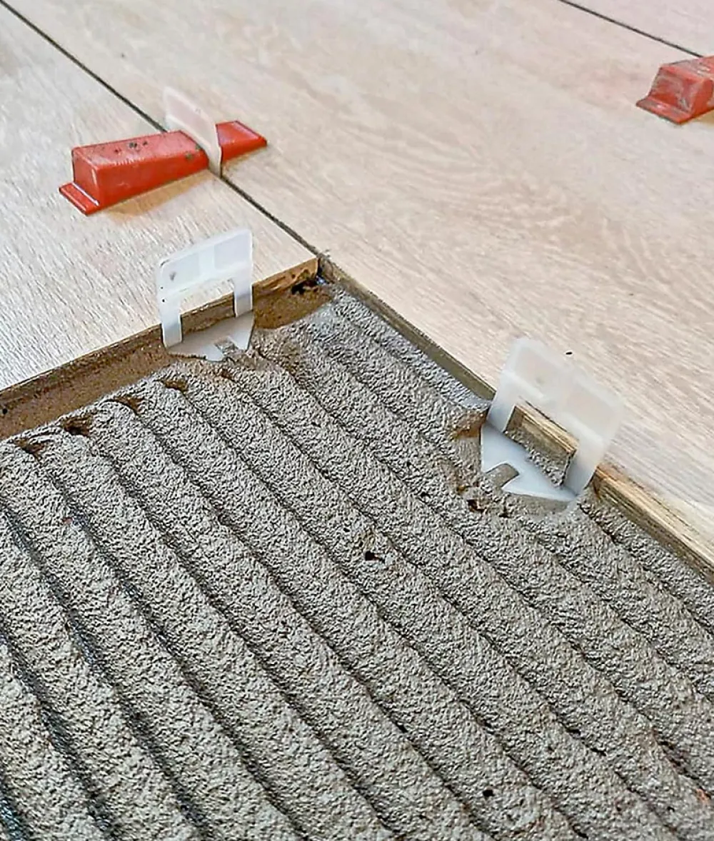 Raimondi Croisillons et Systèmes Autonivelants, R.L.S., Bases HD - Croisillons nivelant pour carreaux ayant une épaisseur de 3 à 12 mm - B- Outils Du Carreleur