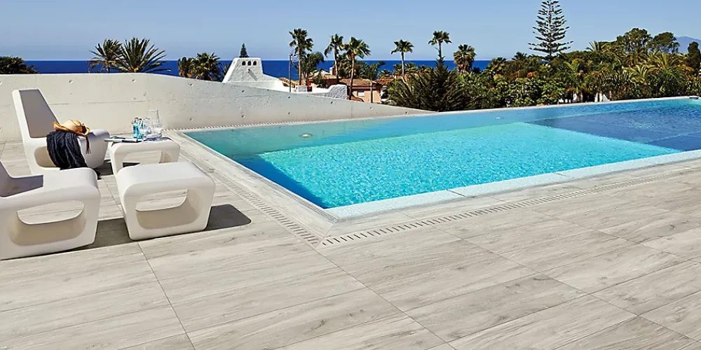 Reflex Boutique Dalle sur plots effet bois 2 cm Phuket kamba R11 40x120 cm - Réflex boutique- Carrelage Extérieur Et Terrasse