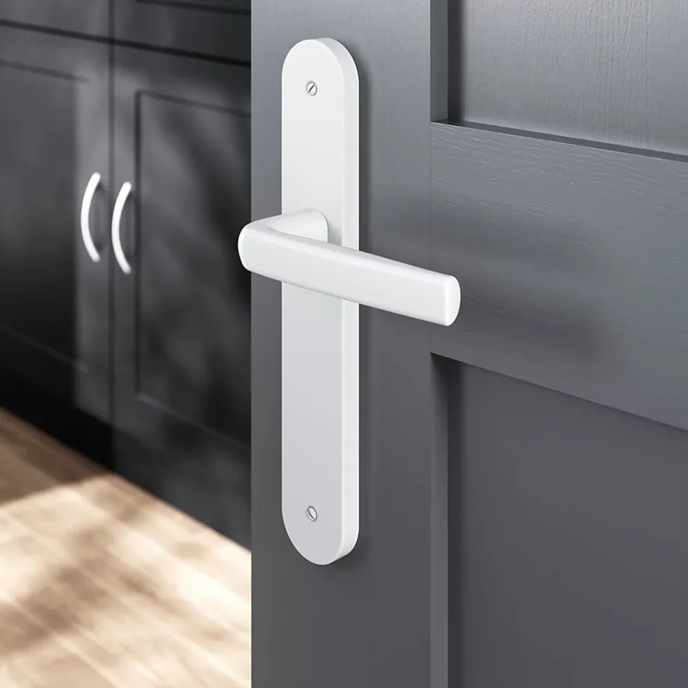 GoodHome Poignée De Porte<Ensemble poignée sur plaque Incurvé Primel mat blanc L.126mm x l.40mm entraxe 195mm