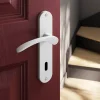 GoodHome Ensemble poignée sur plaque rond serrure Beare mat blanc L.110.5mm x l.40mm entraxe 165mm- Poignée De Porte
