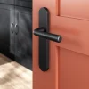GoodHome Poignée De Porte<Ensemble poignée sur plaque rond Dizel effet nickel mat noir L.121.5mm x l.42mm entraxe 165-195mm