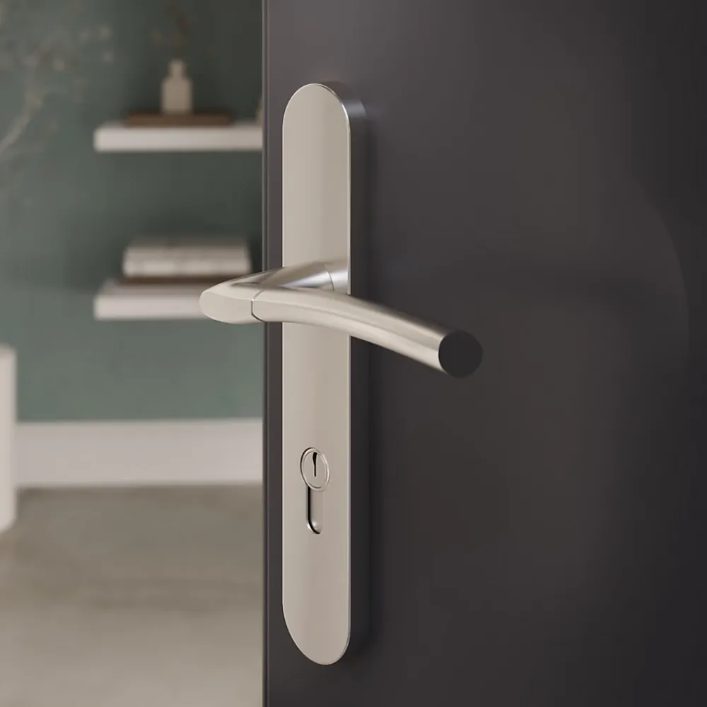 GoodHome Poignée De Porte Extérieure<Ensemble poignée sur plaque extérieur rond cylindre Hirel effet nickel satin gris chromé L.128mm x l.40mm entraxe 195mm