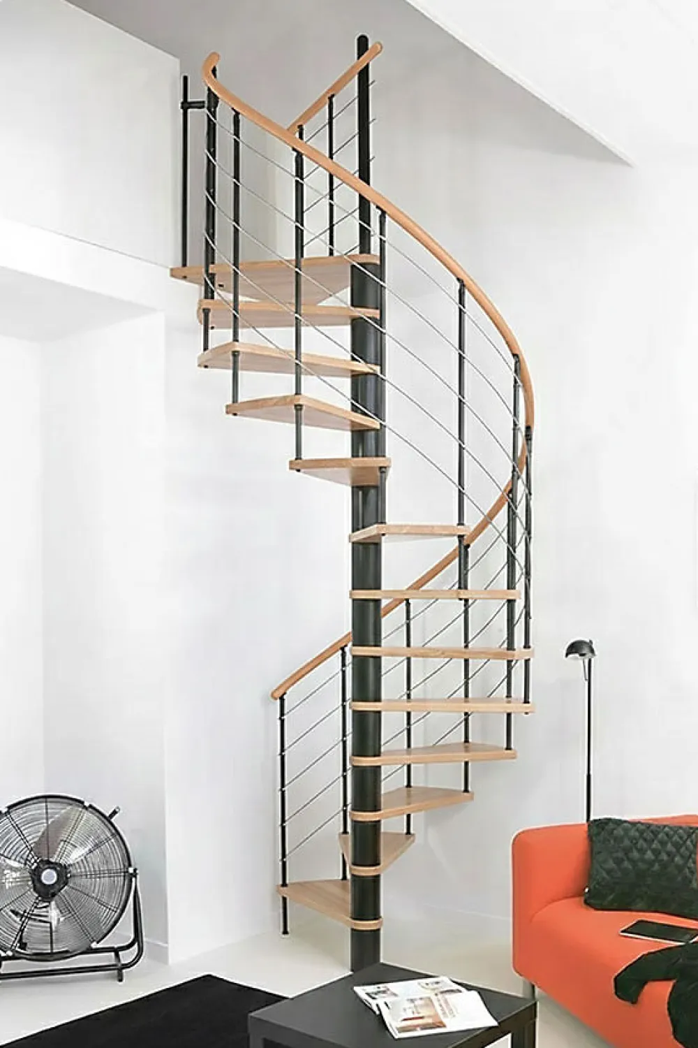 Matisere Escalier Quart Tournant<Escalier colimaçon 14 marches - Hauteur à franchir 2.75 à 3.29m - Structure noire et marche hêtre - Diamètre 100cm - VENE100/NH-14