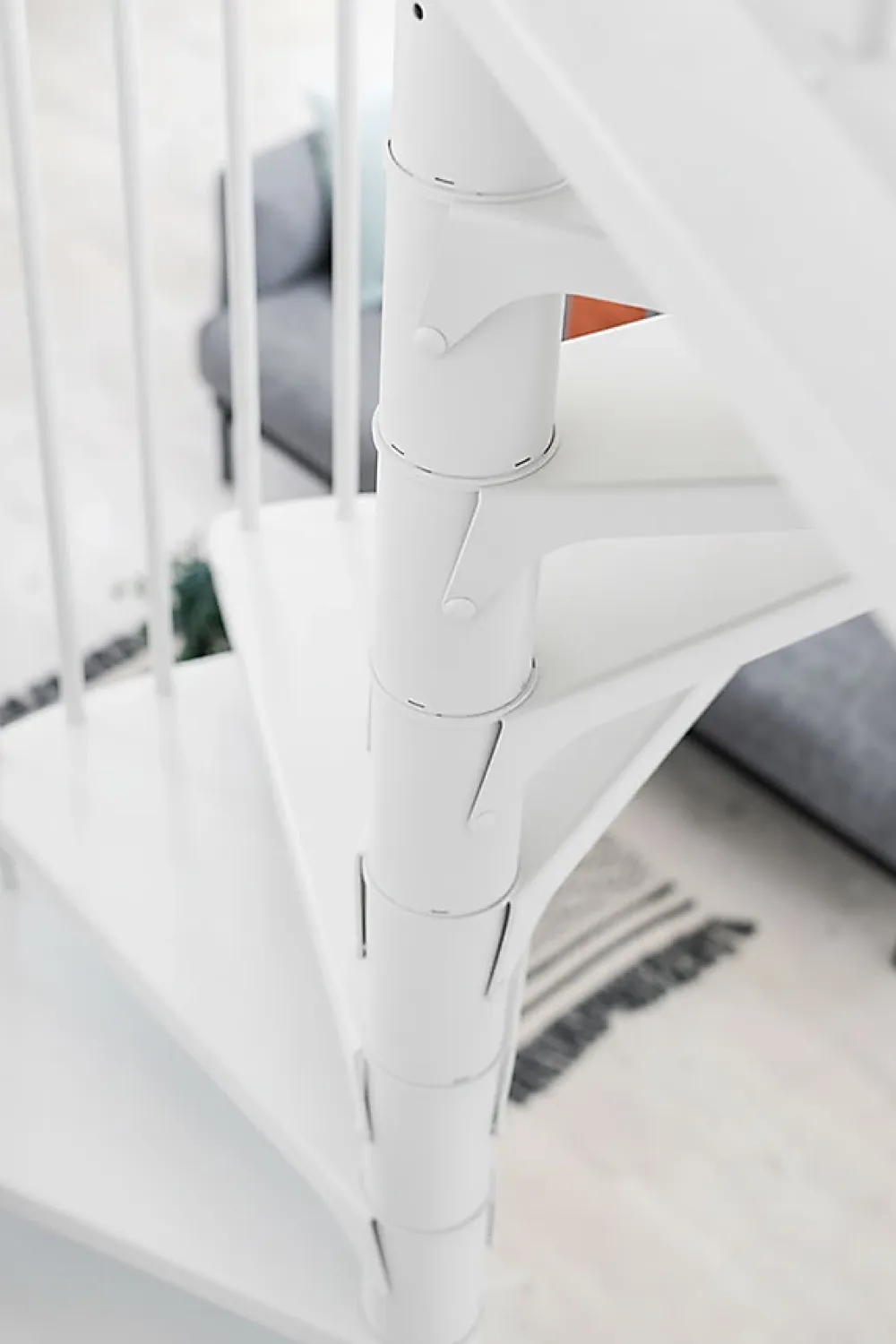 Matisere Escalier Colimaçon<Escalier colimaçon métal 9 marches - Hauteur à franchir 1.71 à 2.12m - Diamètre 120cm - Structure blanche et marche blanche -