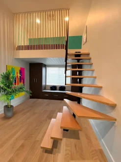 Escalier quart tournant modulaire Bogota hêtre 11 marches- Escalier Quart Tournant