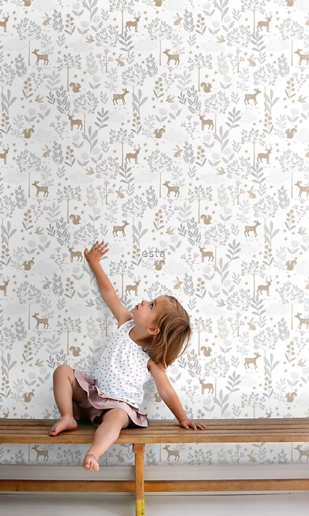 Estahome Papier Peint<papier peint forêt avec des animaux de la forêt lilas violet et beige - 53 cm x 10.05 m - 139520