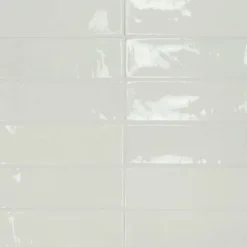 Gioia Materia Faïence Effet Zellige Blanc VILLAGE 6,5x20 White - LES CARREAUX DE JEAN- Faïence Pour Douche|Faïence Pour Cuisine