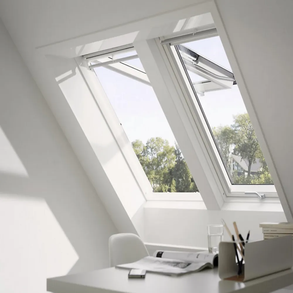 VELUX Fenêtre de toit à projection par le bas GPU MK04 0057 L.78 x H.98 cm Tout confort EverFinish blanc- Velux Et Fenêtre De Toit