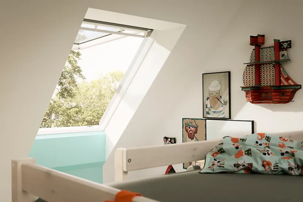 Velux Fenêtre de toit à projection Tout Confort Whitefinish - bois peint en blanc L. 114 x H. 118 cm (GPL 2057 SK06)- Velux Et Fenêtre De Toit