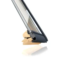 Velux Velux Et Fenêtre De Toit<Fenêtre de toit à rotation Standard Clearfinish - bois/pin L. 55 x H. 98 cm (GGL 3054 CK04)