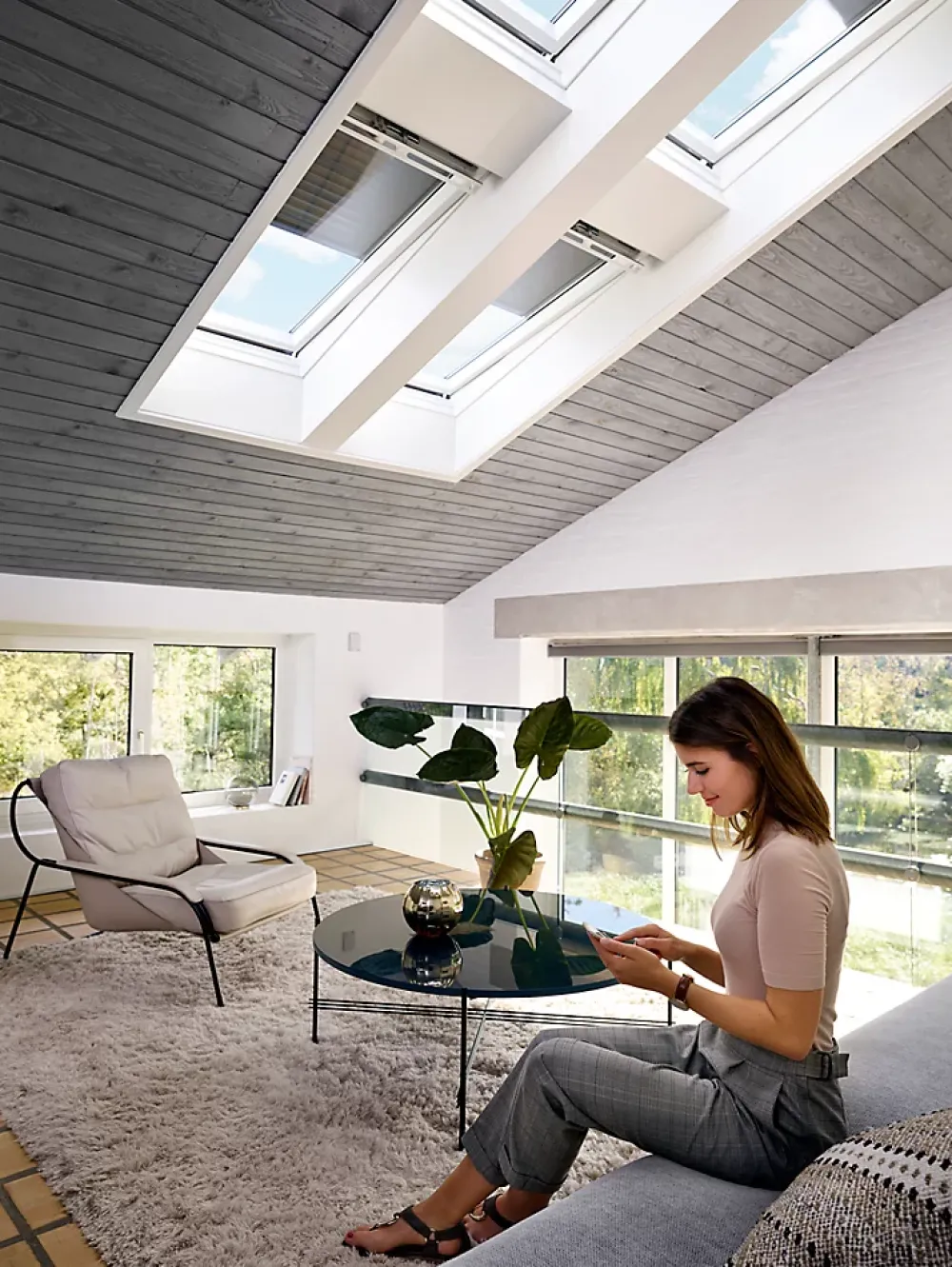 Velux Fenêtre de toit motorisée électrique GGU CK02 Integra® confort Everfinish - polyuréthane L. 55 x H. 78 cm- Velux Et Fenêtre De Toit