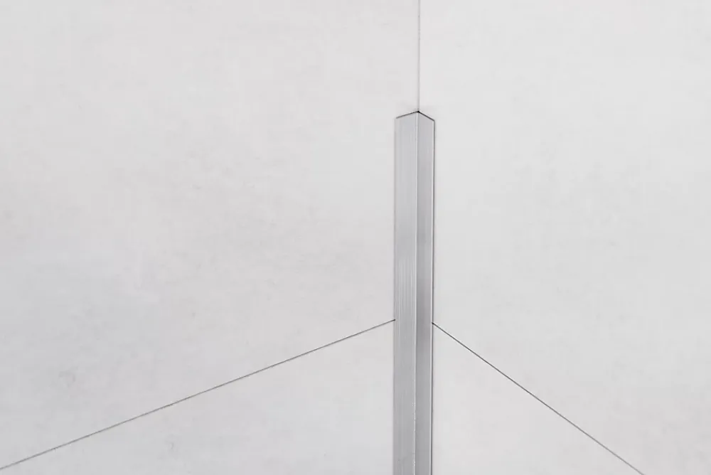 Ilcom Profilé Carrelage<Profilé décoratif Li Angle intérieur en acier inoxydable Argent satiné - 10 mm x 2700 mm x 0,65 ep.