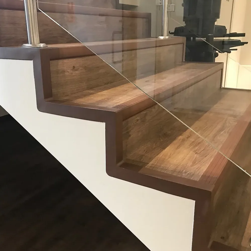 Quest KIT de finition pour escaliers en PVC, gris foncé, 1m- Nez De Marche|Nez De Marche