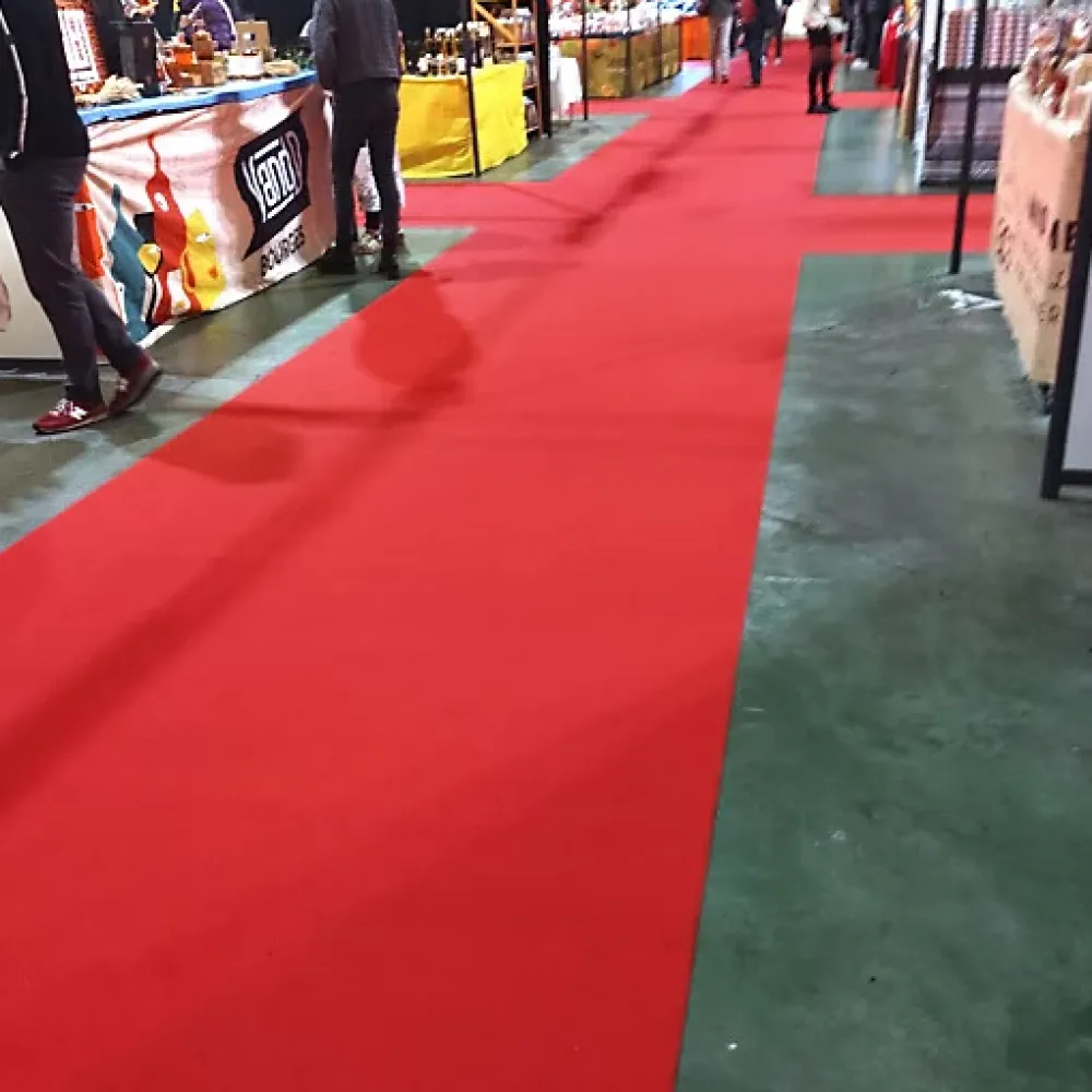 Décoweb Moquette|Moquette<Moquette Stand Expo - Rouge vif - Echantillon 7 x 10 cm
