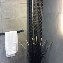 Carrelage Signature Mosaïque Pour Wc|Mosaïque Pour Douche<Mosaique de Verre Noir Ligne Argent 3.2X3.2 cm - vendu par plaque de 30.5x30.5 cm-