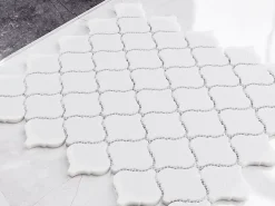 Ilcom Mosaïque en céramique sur maille pour salle de bain ou cuisine 28.2 cm x 30 cm - Marble Arabesque- Mosaïque Pour Douche
