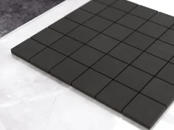 Ilcom Mosaïque en gres sur maille pour salle de bain ou cuisine 29.9 cm x 29.9 cm - Big black cubes- Mosaïque