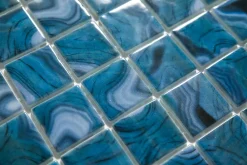 Ilcom Mosaïque en verre pressé sur maille pour piscine 31.5cm x 47.7cm - Modena Praga Pool (0,151m²)- Mosaïque Pour Wc