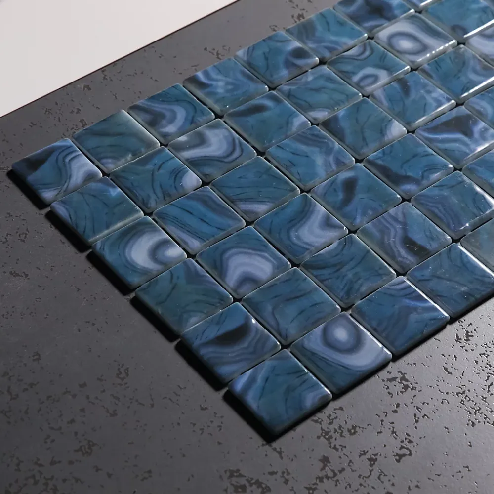 Ilcom Mosaïque en verre pressé sur maille pour piscine 31.5cm x 47.7cm - Modena Praga Pool (0,151m²)- Mosaïque Pour Wc