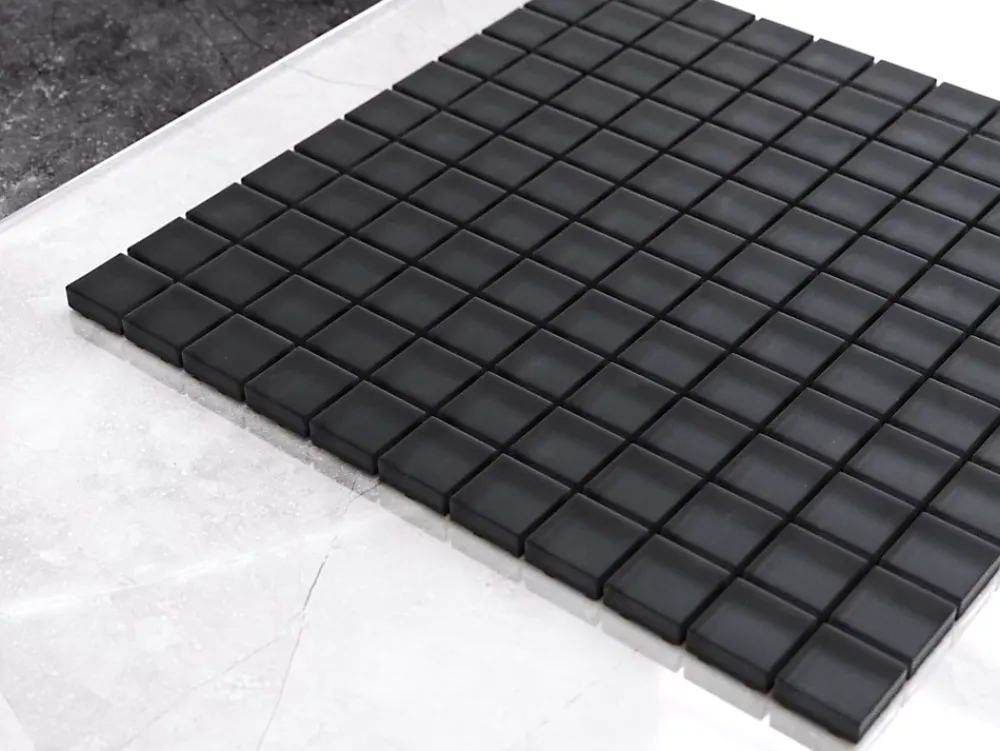 Ilcom Mosaïque en verre sur filet pour salle de bain ou cuisine 30 cm x 30 cm - Velvet black- Mosaïque|Mosaïque Pour Pièce À Vivre
