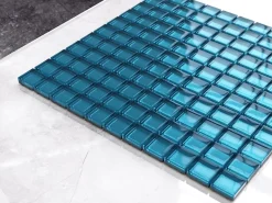Ilcom Mosaïque en verre sur filet pour salle de bain ou cuisine 30 cm x 30 cm -Blue metal- Mosaïque Pour Salle De Bains