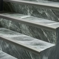 Quest Nez De Marche|Nez De Marche<Nez de marche PVC 40x25mm, , profilé d'escalier ND, auto-adhésif, antidérapant, d'escalier-protection, vert clair, 0.7m